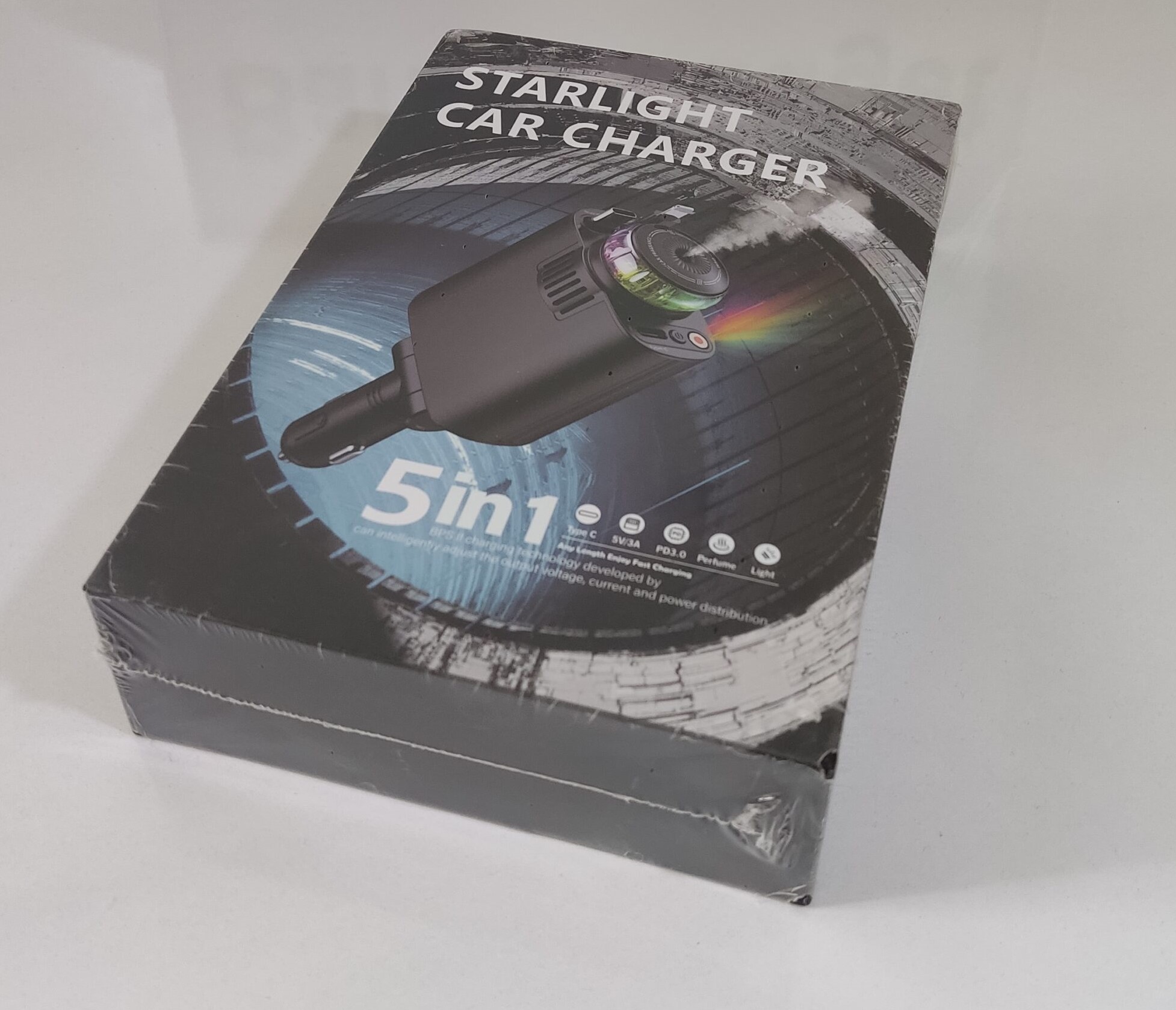 شارژر فندکی خودرو W&O مدل Starlight پنج کاره با رایحه افشانی و نورپردازی