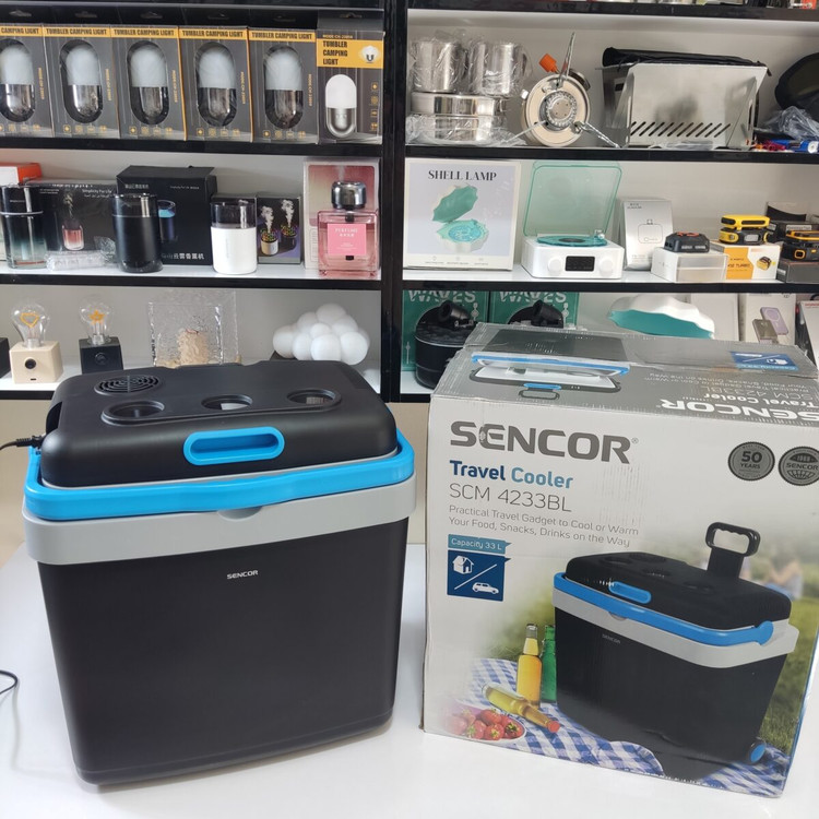 یخچال مسافرتی 33 لیتری سنکور مدل SCM4233BL